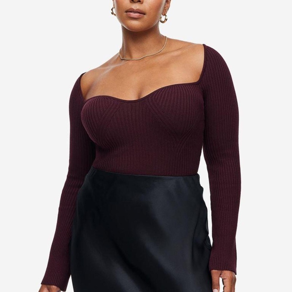 H&M Burgundy Ribbed Long Sleeve Knit Top with Sweetheart Neckline, Fall Capsule